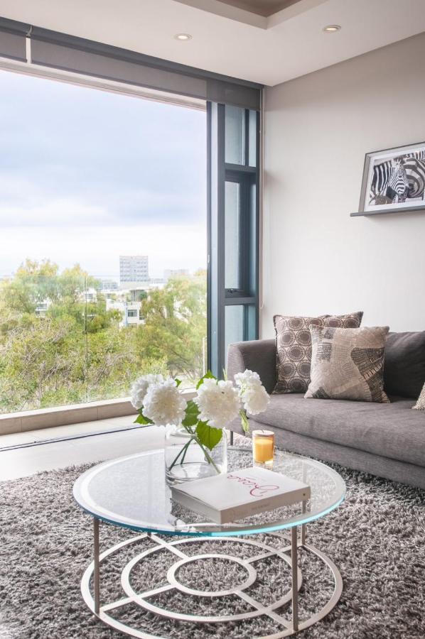 Greenpoint Designer Apartment Near Stadium & Waterfront كيب تاون المظهر الخارجي الصورة
