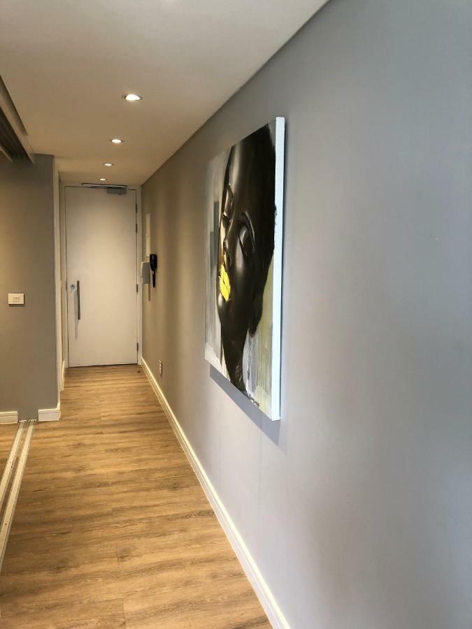 Greenpoint Designer Apartment Near Stadium & Waterfront كيب تاون المظهر الخارجي الصورة